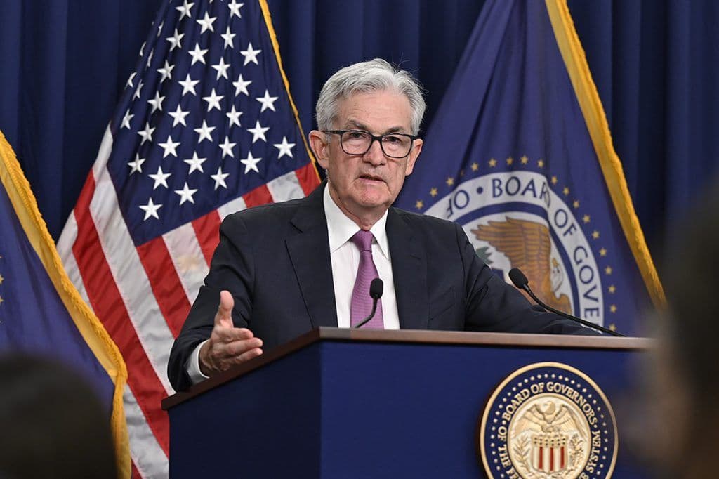 How to Profit from Government Spending